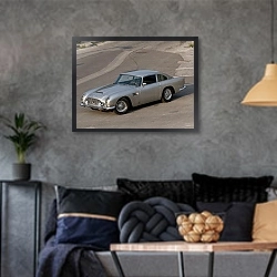 «Aston Martin DB5 '1963–65» в интерьере гостиной в стиле лофт в серых тонах