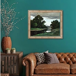 «Пейзаж 7» в интерьере гостиной с зеленой стеной над диваном