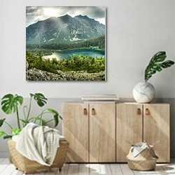 «Озеро в горах» в интерьере современной комнаты над комодом