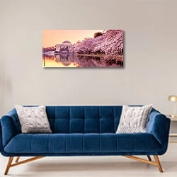 «Цветущий Сиэтл на закате, Вашингтон, США» в интерьере современной гостиной с синим диваном