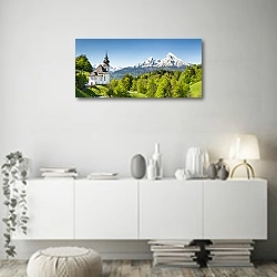«Германия. Баварский пейзаж #2» в интерьере стильной минималистичной гостиной в белом цвете