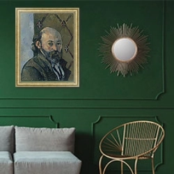 «Купальщик 4» в интерьере классической гостиной с зеленой стеной над диваном
