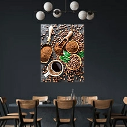 «Жареные кофейные бобы, молотый кофе и чашка кофе на деревянном столе» в интерьере столовой с черными стенами