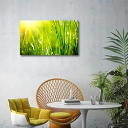 «Весенняя трава» в интерьере современной гостиной с желтым креслом
