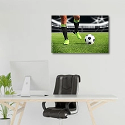 «Футболист и мяч на поле стадиона» в интерьере офиса над рабочим местом