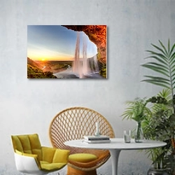 «Исландия. Seljalandsfoss Waterfall at sunset» в интерьере современной гостиной с желтым креслом