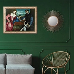 «Портрет Джованни делла Вольта с семьей» в интерьере классической гостиной с зеленой стеной над диваном