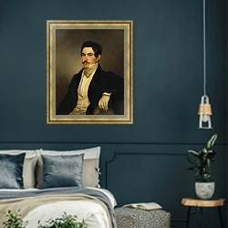 «Портрет Охотникова» в интерьере классической спальни с темными стенами
