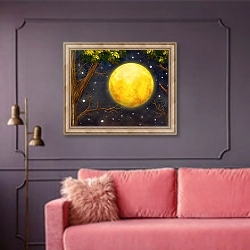 «Полная луна выглядывает из-за деревьев на ночном небе со звездами» в интерьере гостиной с розовым диваном
