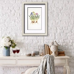 «Iris pumila» в интерьере в стиле прованс над столиком