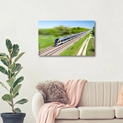 «Пассажирский поезд №2» в интерьере современной светлой гостиной над диваном
