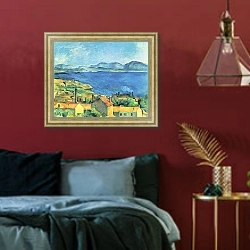 «Вид на залив в Марселе со стороны Эстака» в интерьере спальни с акцентной стеной