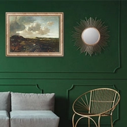 «Пейзаж в дюнах» в интерьере классической гостиной с зеленой стеной над диваном
