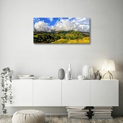 «Летние холмы под облаками» в интерьере стильной минималистичной гостиной в белом цвете
