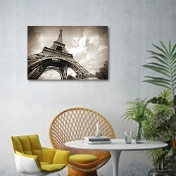 «Франция. Париж. Эйфелева башня и облака» в интерьере современной гостиной с желтым креслом