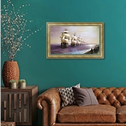 «Смотр Черноморского флота в 1849 году» в интерьере гостиной с зеленой стеной над диваном