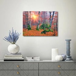 «Осенний лес в момент захода солнца» в интерьере современной гостиной с голубыми деталями