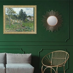 «Jardin potager ? l’Ermitage Pontoise» в интерьере классической гостиной с зеленой стеной над диваном