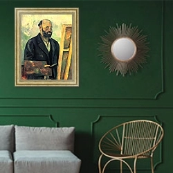 «Автопортрет с палитрой» в интерьере классической гостиной с зеленой стеной над диваном