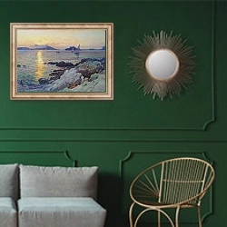 «Марсель» в интерьере классической гостиной с зеленой стеной над диваном