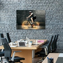 «Велосипедист» в интерьере современного офиса с черной кирпичной стеной