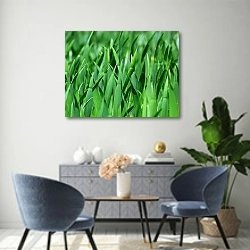 «Зеленая летняя трава» в интерьере современной гостиной над комодом