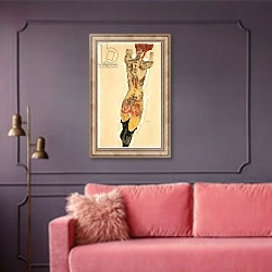 «Stehender Rückenakt, 1910» в интерьере гостиной с розовым диваном