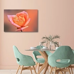 «Розовая роза на розовом» в интерьере современной столовой в пастельных тонах