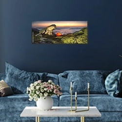 «Палатка в горах» в интерьере стильной синей гостиной над диваном
