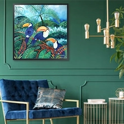 «Toucans, 2012» в интерьере гостиной с зеленой стеной над диваном