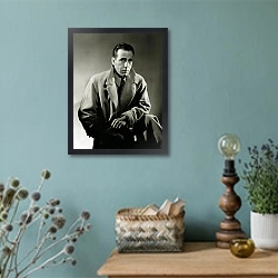 «Bogart, Humphrey 7» в интерьере в стиле ретро с бирюзовыми стенами