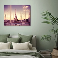 «Франция, Париж. Башня с фиолетовым оттенком» в интерьере современной спальни в зеленых тонах