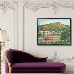 «From the train, South Wales» в интерьере гостиной с розовым диваном