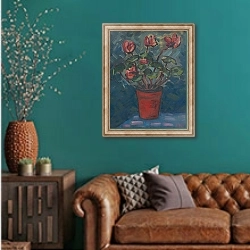 «Still Life with Flowers» в интерьере гостиной с зеленой стеной над диваном