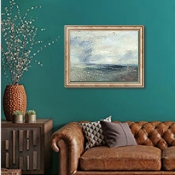 «Маргит, вид с моря» в интерьере гостиной с зеленой стеной над диваном