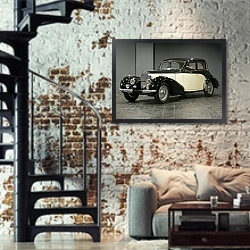 «Bugatti Type 57C Berline '1937» в интерьере двухярусной гостиной в стиле лофт с кирпичной стеной