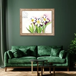 «Three Daffodils» в интерьере зеленой гостиной над диваном