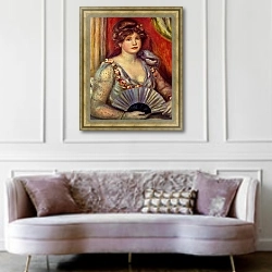 «Дама с веером» в интерьере гостиной в классическом стиле над диваном