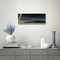 «Москва. Крымский мост отражение» в интерьере современной гостиной с голубыми деталями