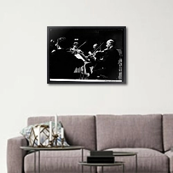 «История в черно-белых фото 819» в интерьере в скандинавском стиле над диваном