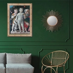 «Святое семейство и святой Джон» в интерьере классической гостиной с зеленой стеной над диваном