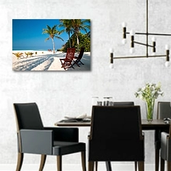 «Мальдивы. Пляж с креслами» в интерьере современной столовой с черными креслами
