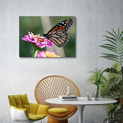 «Бабочка монарх на розовом цветке» в интерьере современной гостиной с желтым креслом