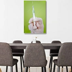 «Вакцина» в интерьере переговорной комнаты в офисе