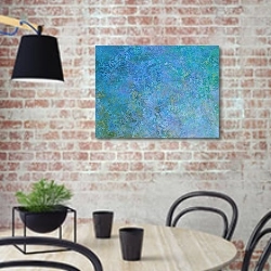 «Голубая ржавчина» в интерьере кухни в стиле лофт с кирпичной стеной