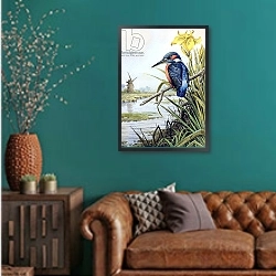 «Kingfisher with Flag Iris and Windmill» в интерьере гостиной с зеленой стеной над диваном