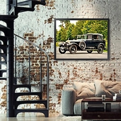 «Rolls-Royce Silver Ghost Salamanca by New Heaven '1923» в интерьере двухярусной гостиной в стиле лофт с кирпичной стеной