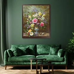 «AB/200/2 Bluebells, daffodils, primroses and peonies in a blue vase» в интерьере зеленой гостиной над диваном