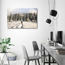 «Лыжник в зимнем лесу 1» в интерьере современного офиса в минималистичном стиле