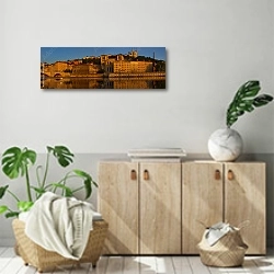 «Франция, Лион. Береговая панорама» в интерьере современной комнаты над комодом